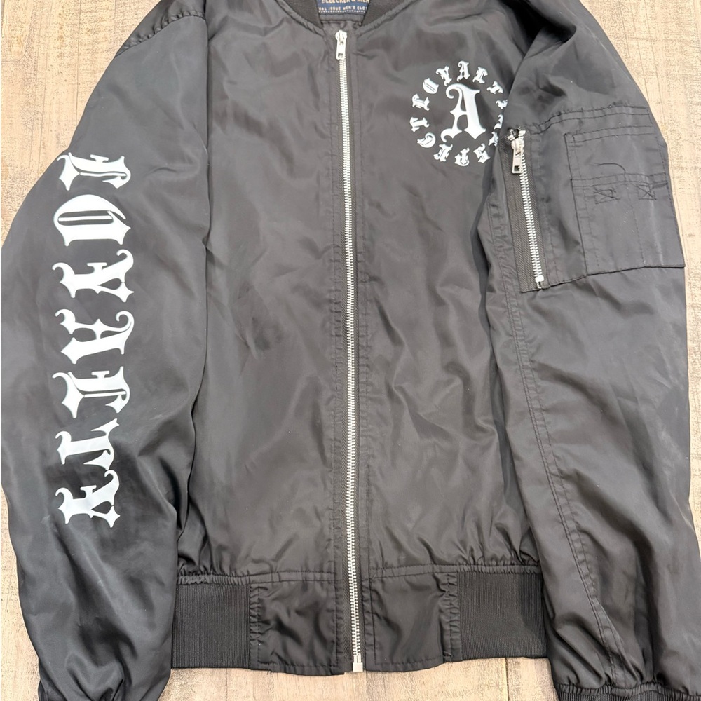 Stylish Black Bomber Jacket with Graphic Design
